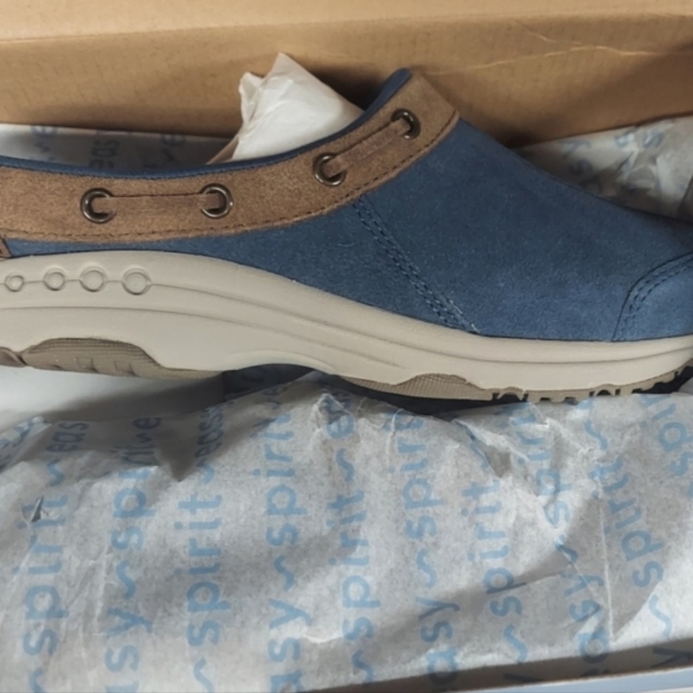 Easy spirit leather suede cloggs memory foam grip bottom